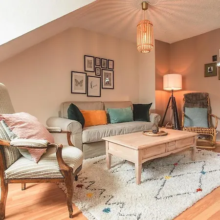 Sam & Karo Boutique Trewir